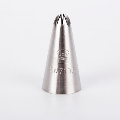 SN7106 Наконечник на кондитерский мешок Цветочек 7,5X18X35