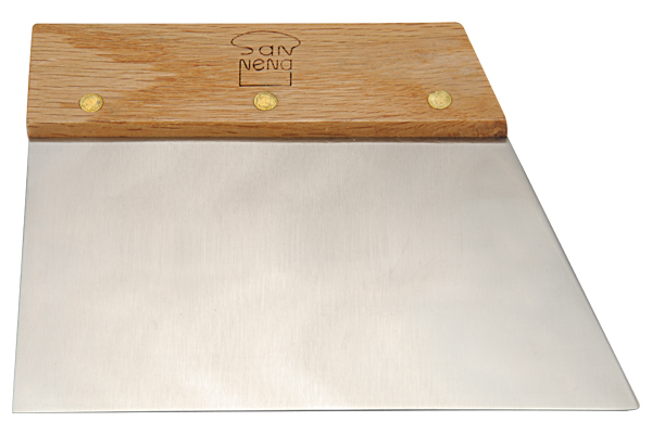 SN4106 Скребок металлический с деревянной ручкой